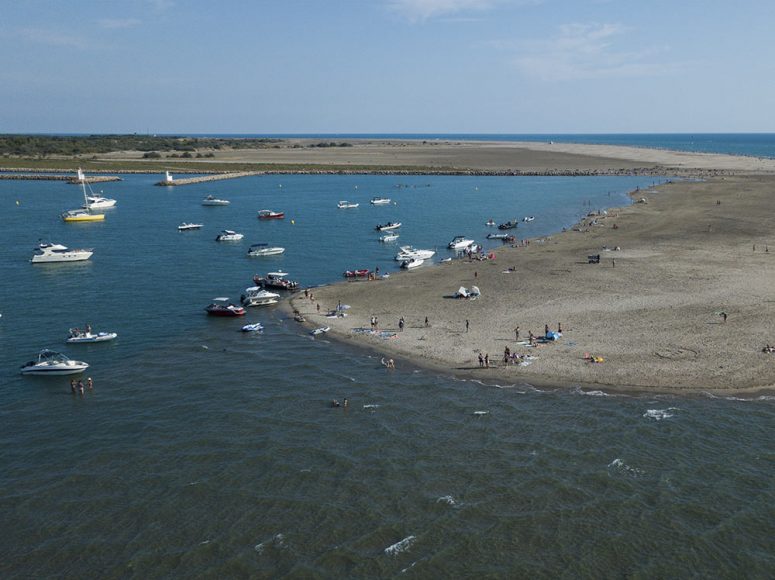 La Plage De L Espiguette Camping Au Grau Du Roi la-plage-de-l-espiguette-camping-au-grau-du-roi